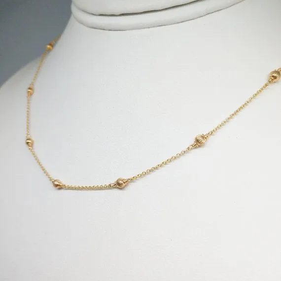 Dainty Gold Beaded Choker Necklace - Corrugated Cut