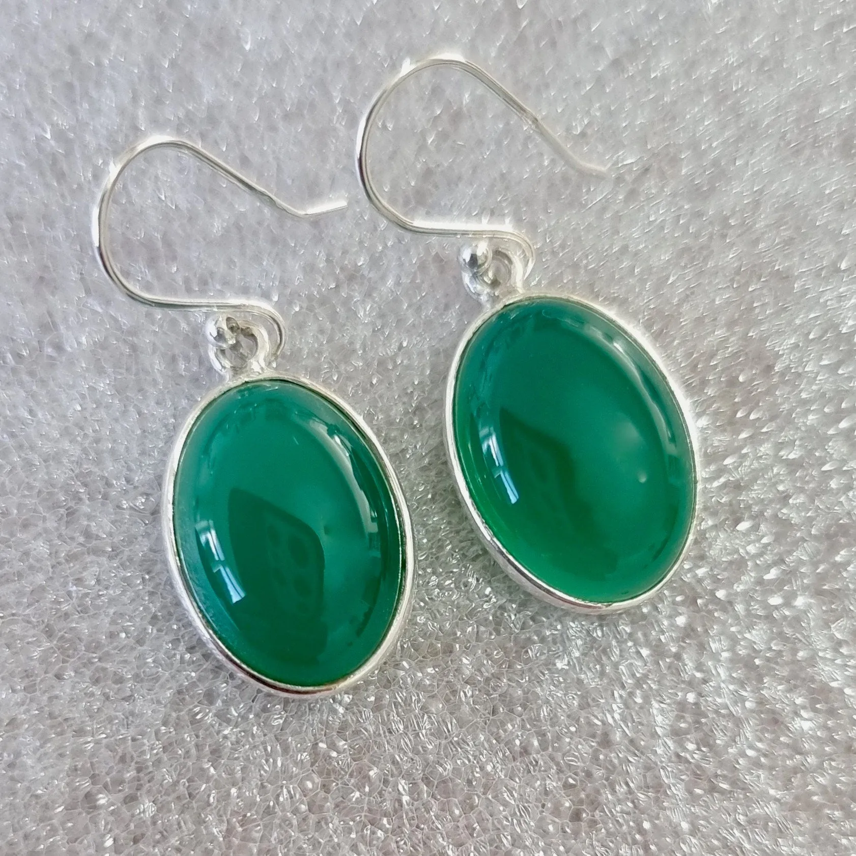 Green Onyx Oval 18mm x 13mm Bezel 925 Silver Earrings, GOE1