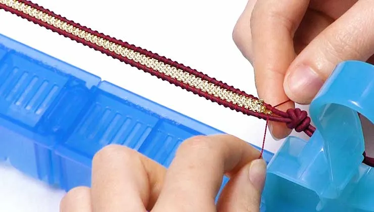 How to Make a Wrapit Loom Bracelet with SilverSilk Wire Mesh Chain (Old Version)